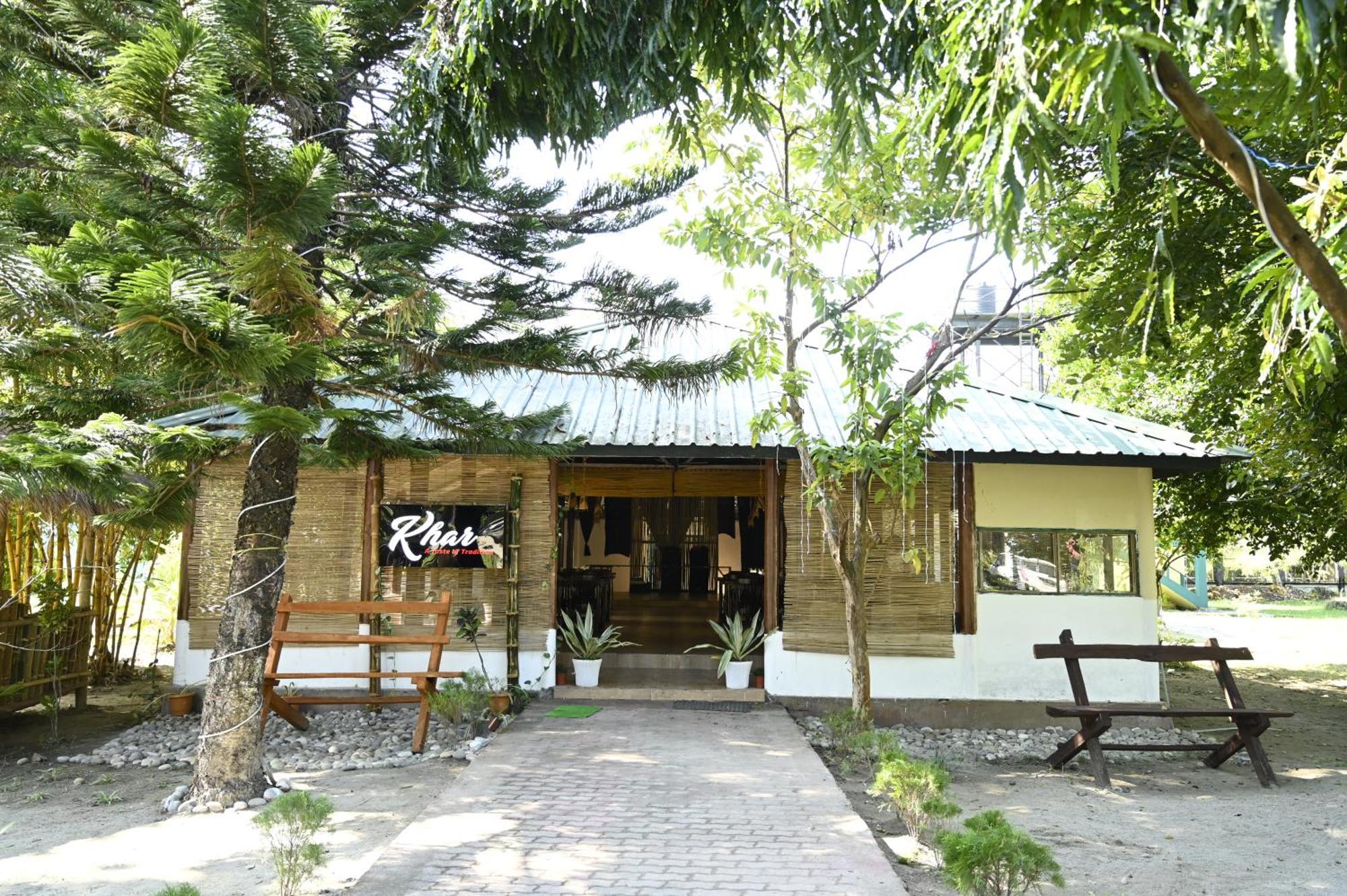 Jironi Resort Tezpur Kültér fotó
