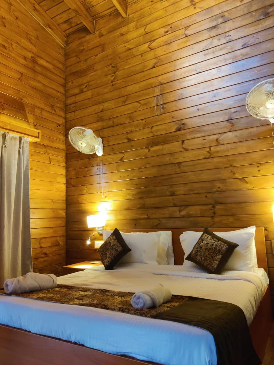 Jironi Resort Tezpur Kültér fotó
