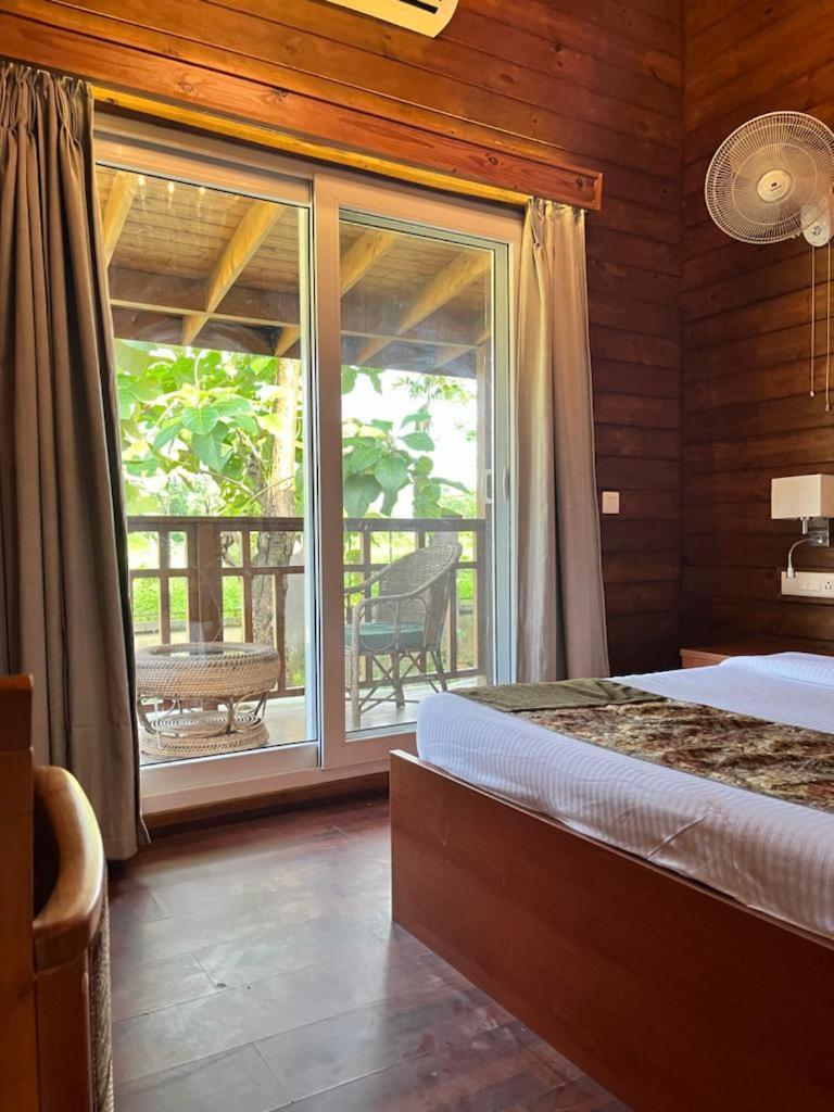 Jironi Resort Tezpur Kültér fotó