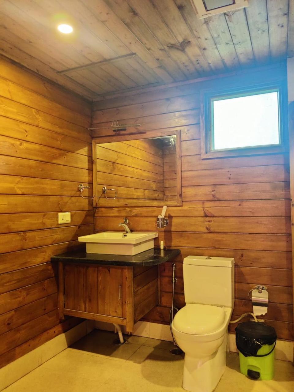 Jironi Resort Tezpur Kültér fotó